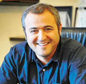 B&G Store Genel Müdürü Seyid Nebati: "Müşteri ilişkilerimizi ve ürün gelişimimizi daha iyi analiz edebilmek ve sonuç odaklı ilerleyebilmek için Nebim V3'ü seçtik." B&G Store Genel Müdürü Seyid Nebati: "Müşteri ilişkilerimizi ve ürün gelişimimizi daha iyi analiz edebilmek ve sonuç odaklı ilerleyebilmek için Nebim V3'ü seçtik."